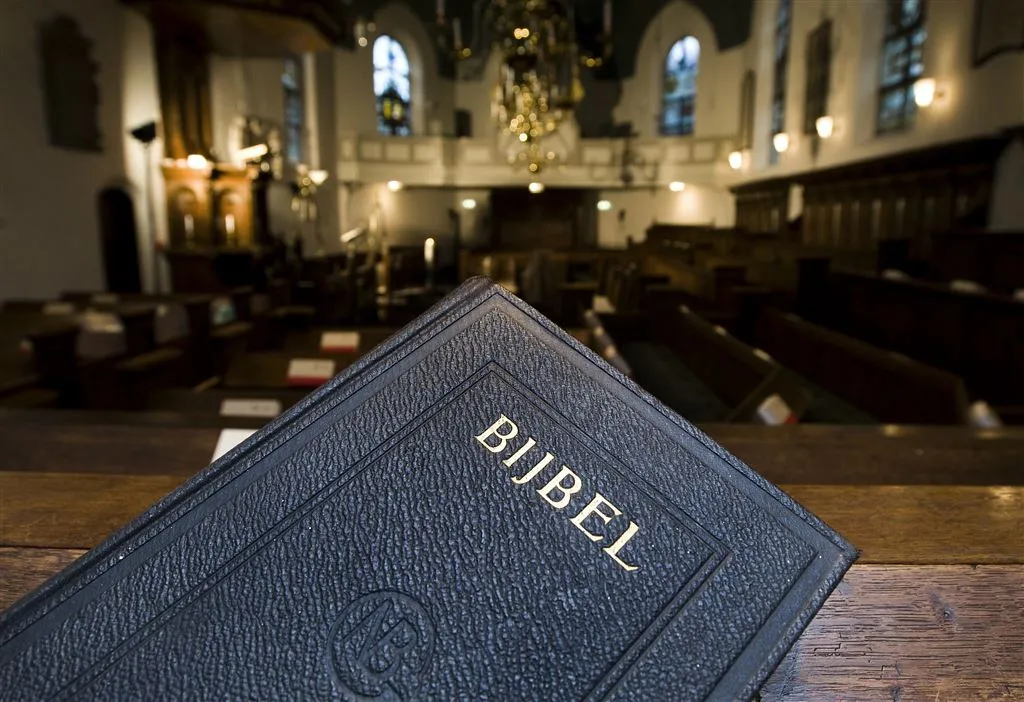 bijbel tot belangrijkste boek gekozen1474631101