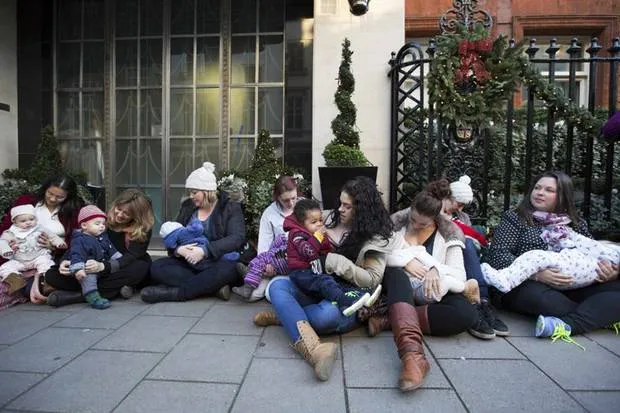 breastfeedingprotest2