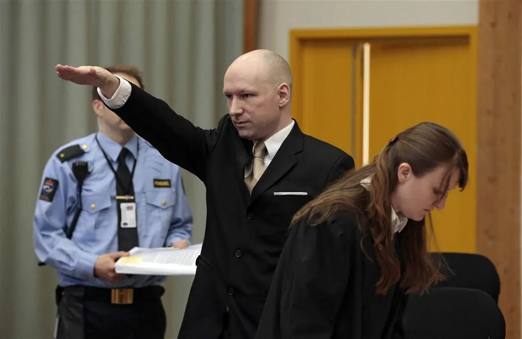 breivik noemt zich slachtoffer justitie1458132493