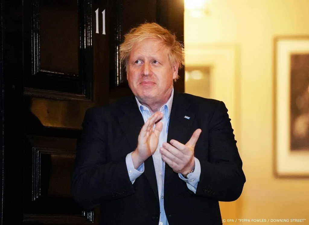 britse premier johnson leven te danken aan artsen1586671942