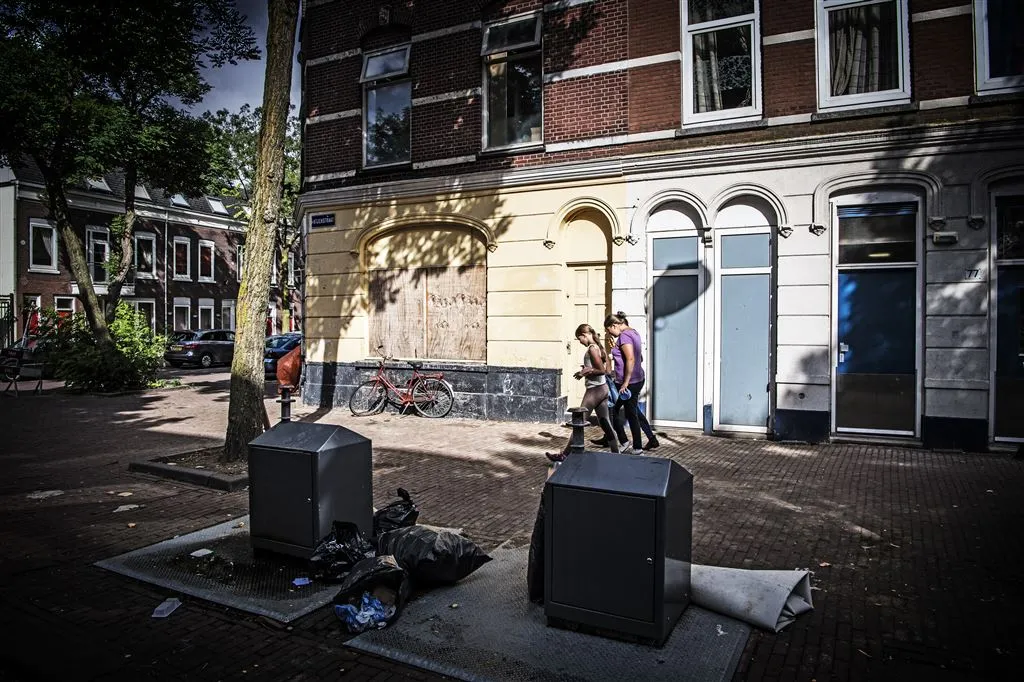 burgers zetten basisinkomen op agenda kamer1477401393