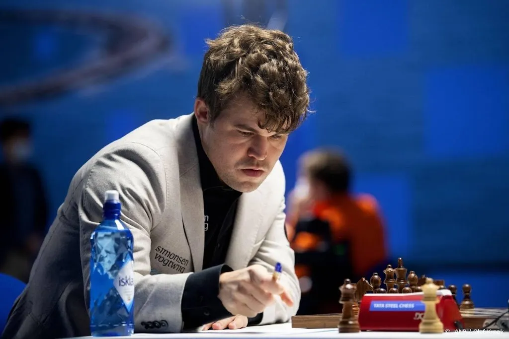 carlsen beticht schaker niemann nu openlijk van valsspelen1664230605