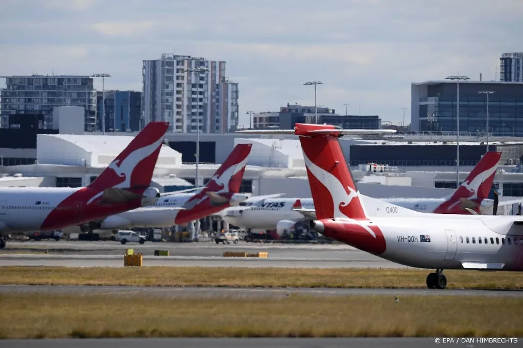 chaos sydney airport na rook in verkeerstoren1553834892