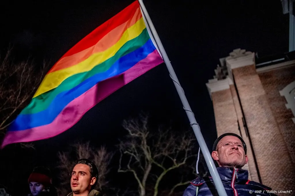 d66 stelt kamervragen na regenboogbetoog in first dates1581973935