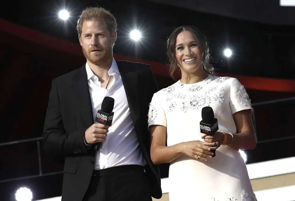 daily mirror meghan volgende week met harry mee naar den haag1649508276