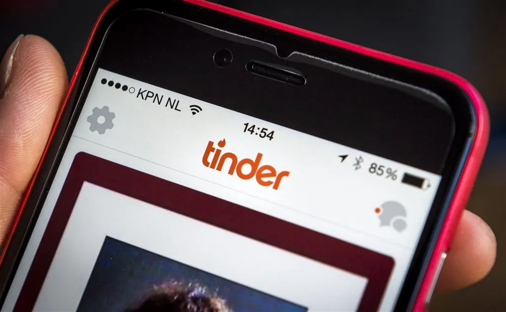 datingapp tinder schendt privacy gebruikers1457366427