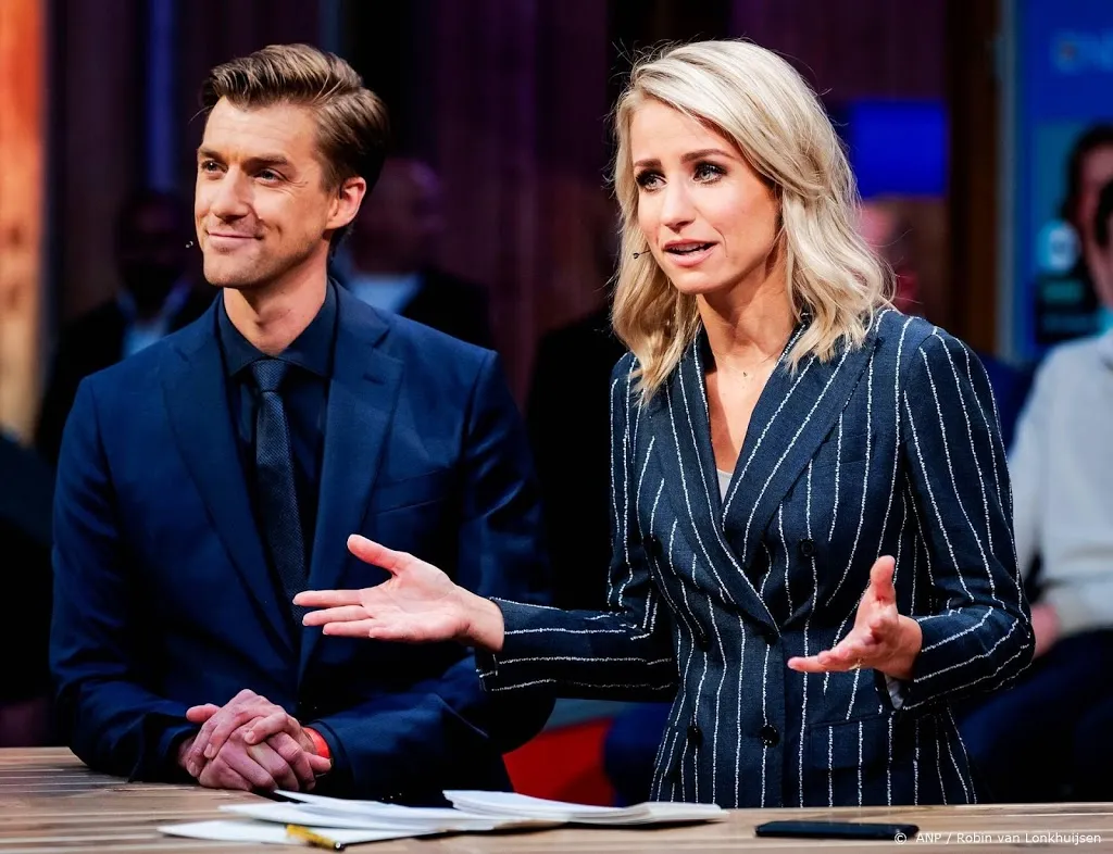 dionne stax is weer single1599758165