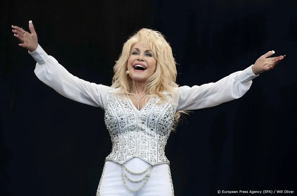 dolly parton weigerde presidentiele onderscheiding van trump1612233140