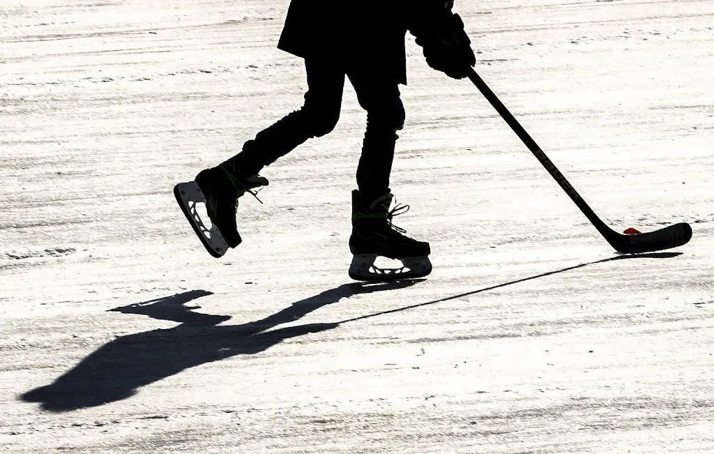 door koud weer toenemende kans schaatsen op natuurijs1670666655