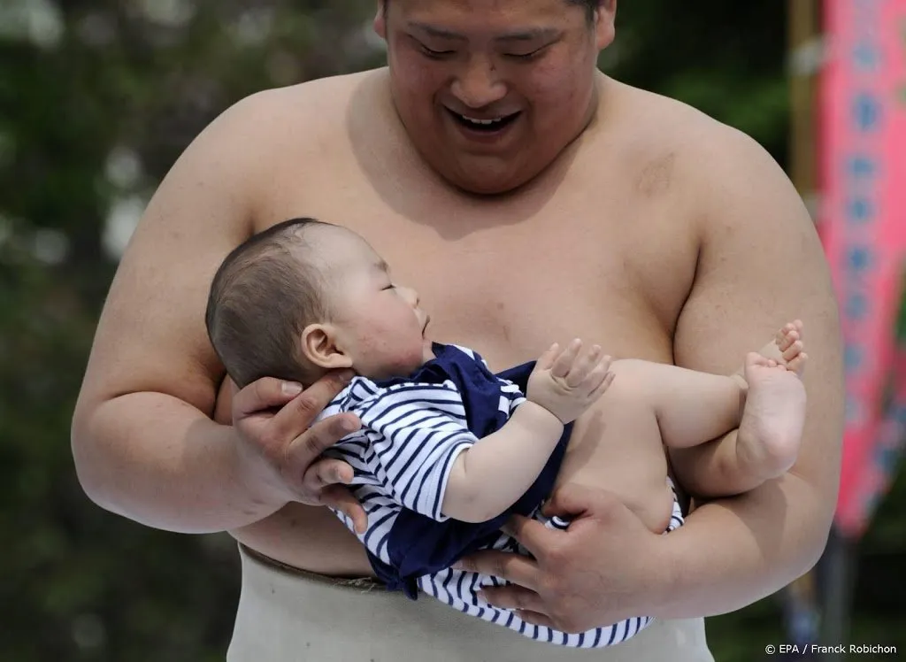 door pandemie nog minder babys geboren in vergrijzend japan1622799135