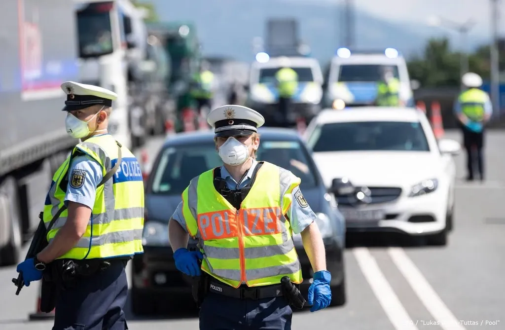 duitsland wil negatief reisadvies voor 31 landen opheffen1590470406