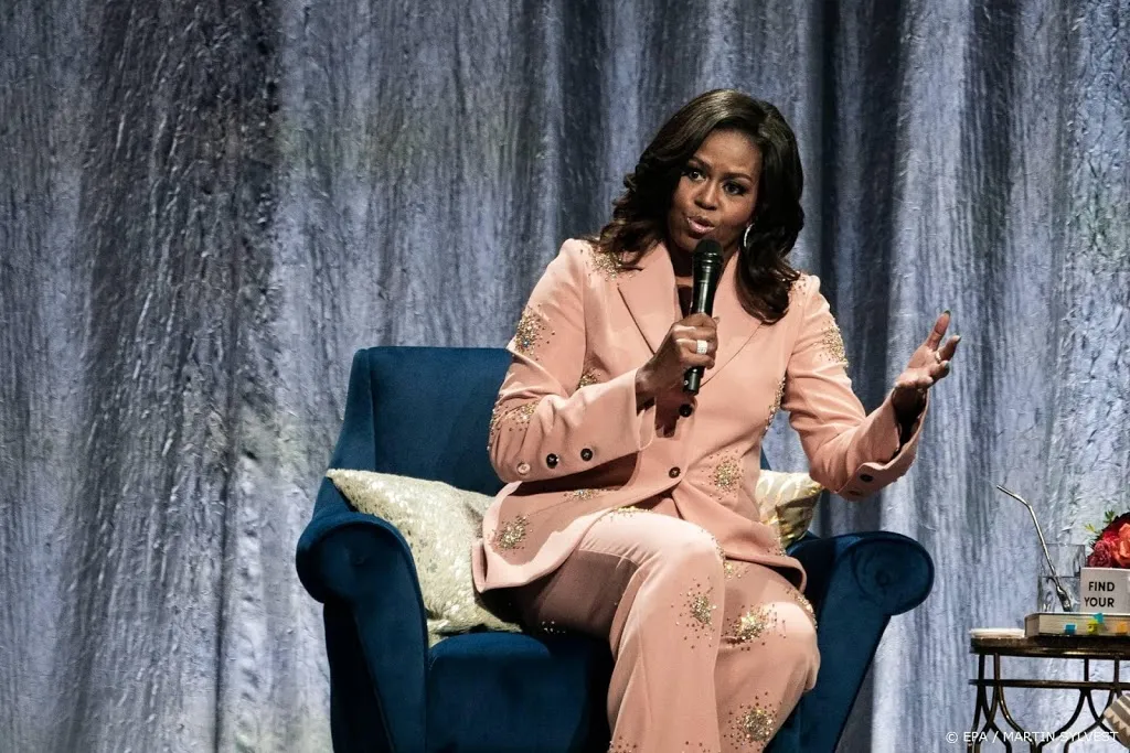 duizenden naar michelle obama in de ziggo dome1555471212