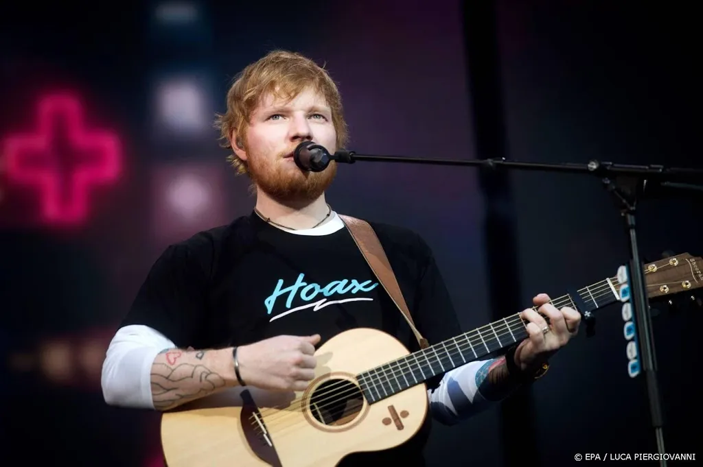 ed sheeran in isolement vanwege bekendheid1563024739