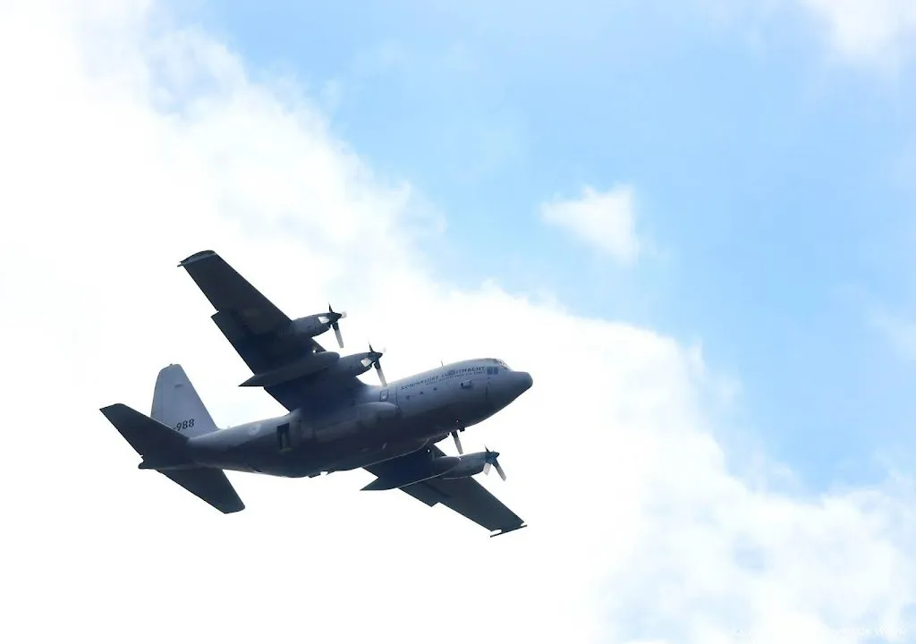 een nederlands evacuatievliegtuig in regio afghanistan kapot1629377810