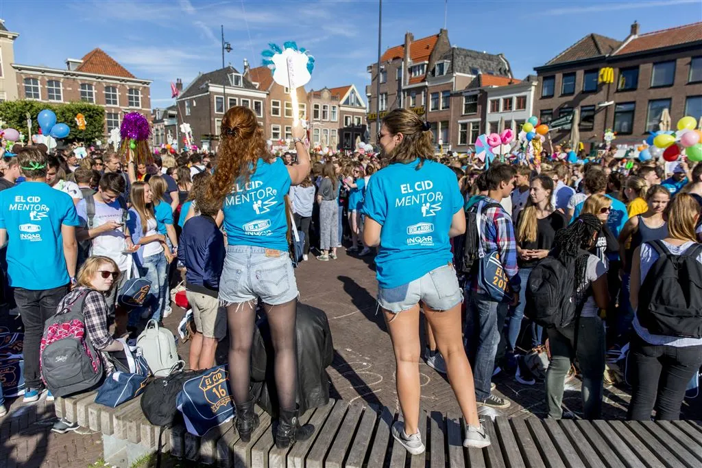 eerstejaars klaargestoomd voor studentenleven1502707444