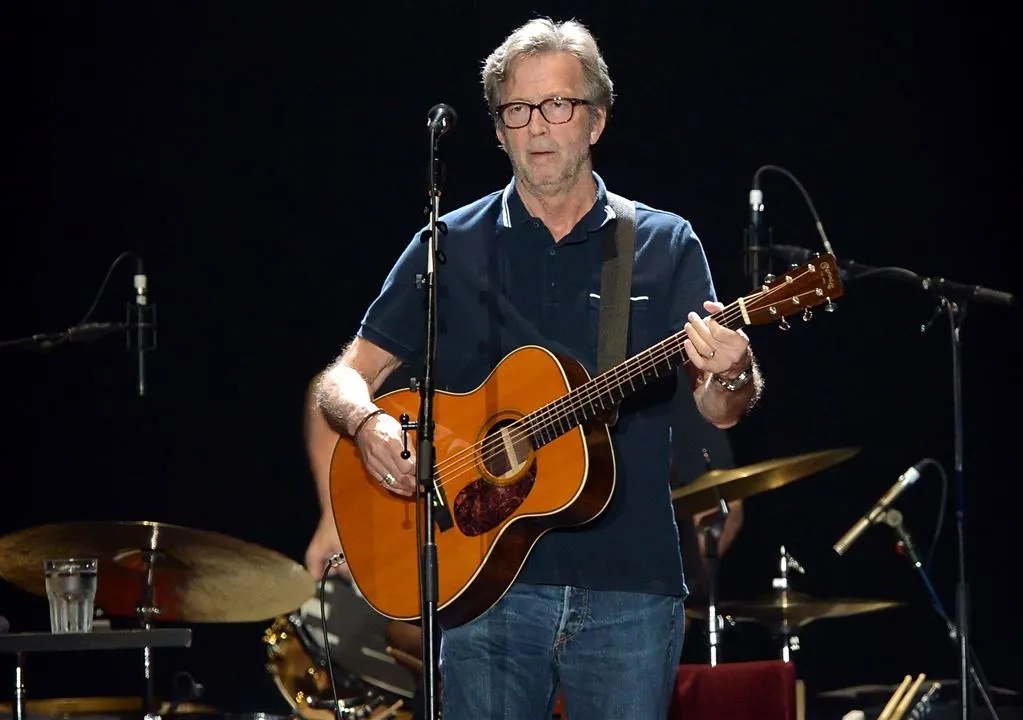 eric clapton heeft moeite met gitaar spelen1465721291