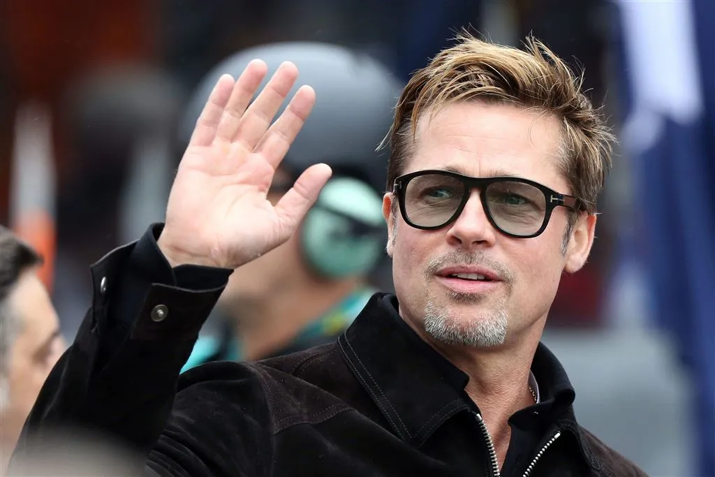 fbi betrokken bij onderzoek brad pitt1474592453