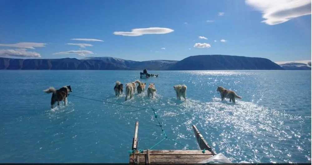 fireshot capture 353 this remarkable greenland photo highl https mashablecom article green
