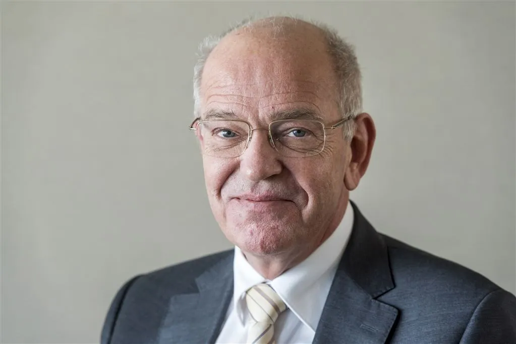 gerrit zalm wordt nieuwe informateur1498483207