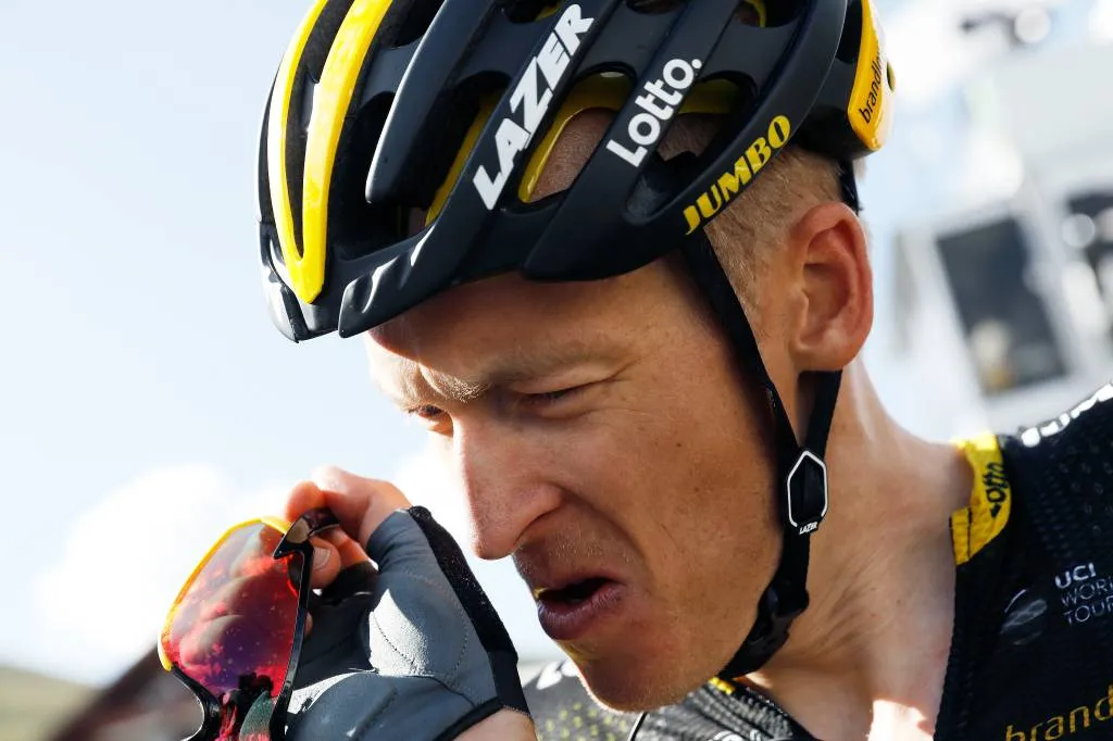 gesink breekt ribben en sleutelbeen1535383215