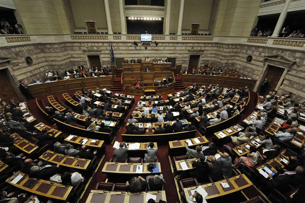 grieks parlement stemt voor reddingsplan1437001693