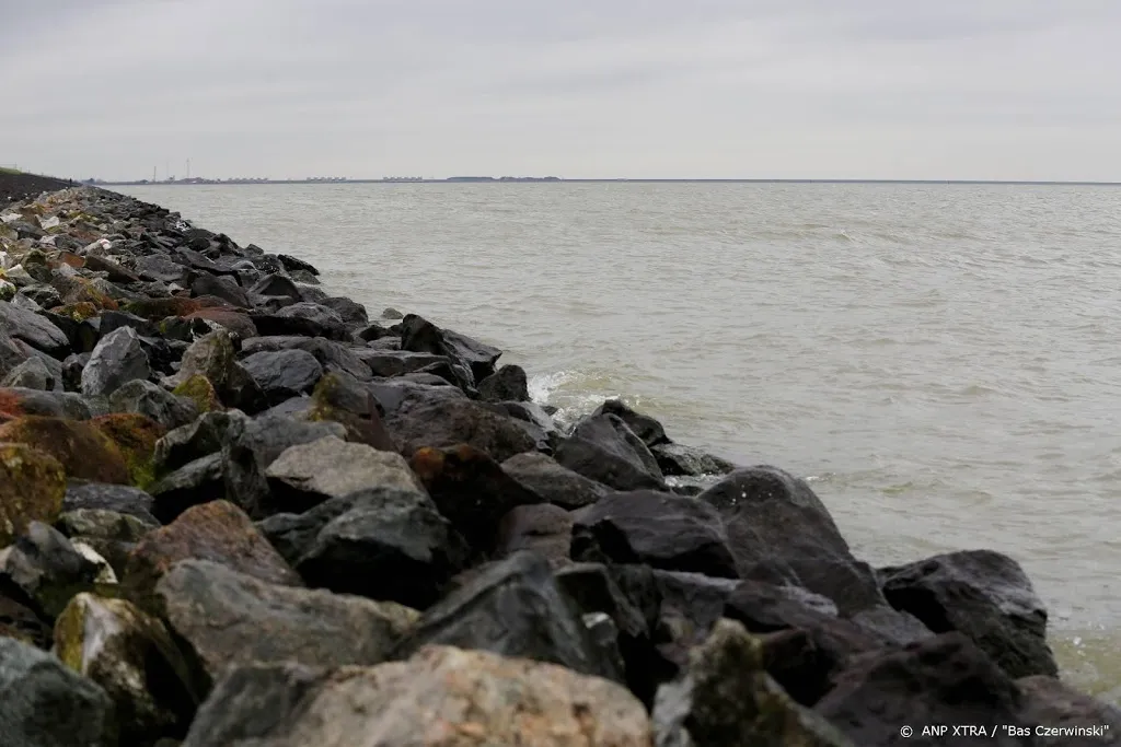 grootste deel nederland over 100 jaar onder water1580190488