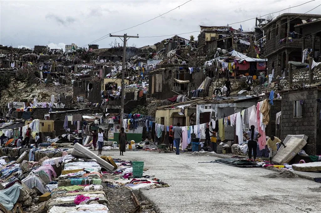 haiti neemt toevlucht tot massagraven1476078009