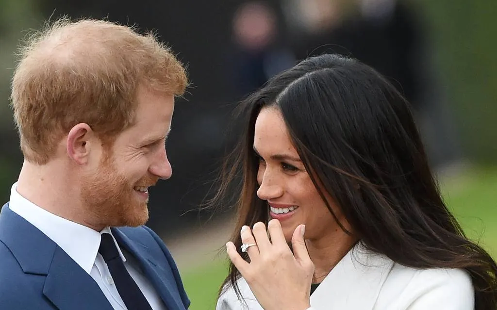 halfzus meghan markle klapt uit de school1511839456