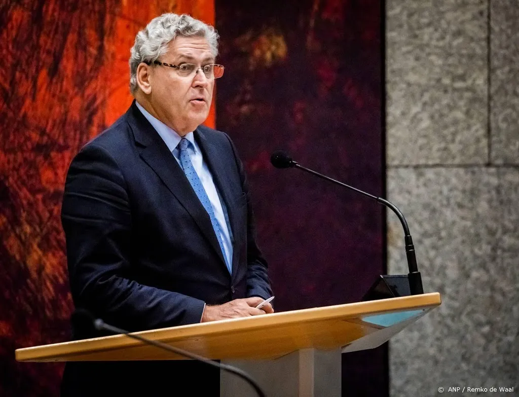 henk krol stapt alweer uit eigen partij na ruzie met henk otten1603009534