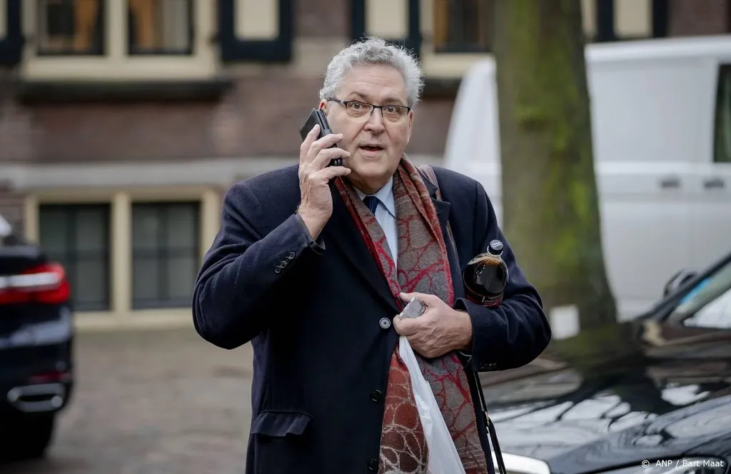 henk krol vraagt vriend aldo ten huwelijk1616959738