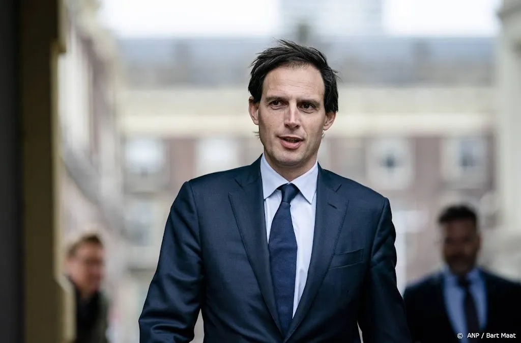 hoekstra spreekt zich ook uit tegen samenwerking met fvd en pvv1644682603