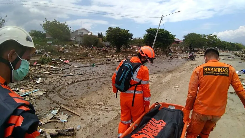 honderden doden door tsunami sulawesi1538207784