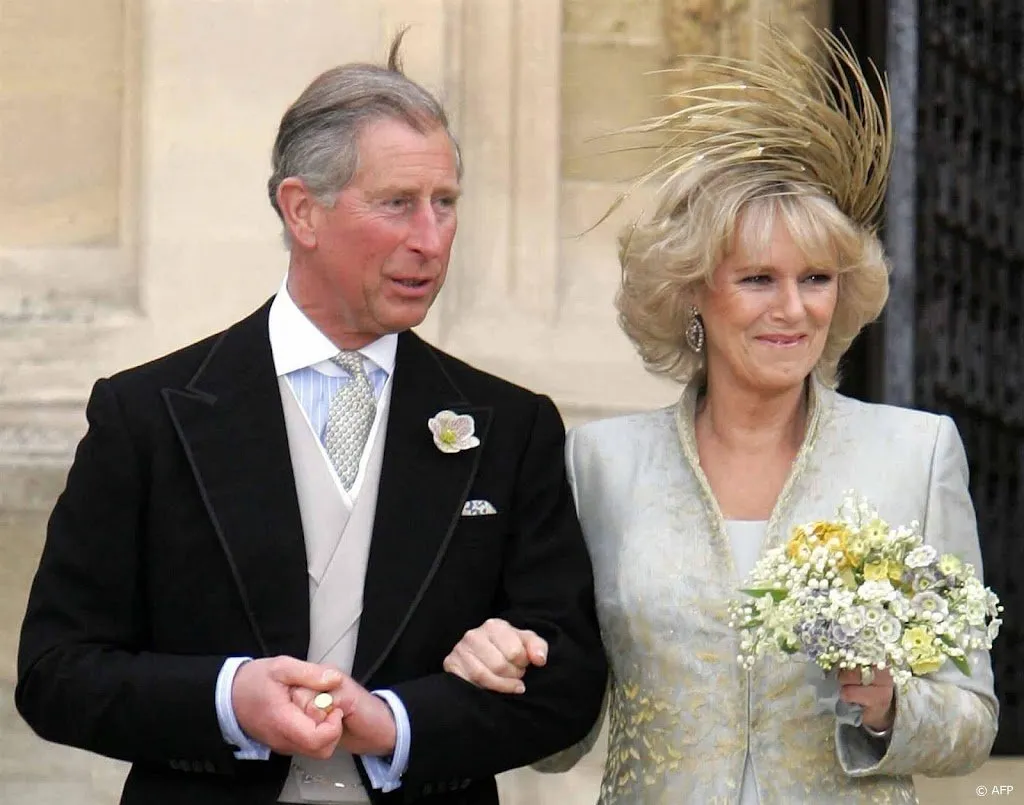 huwelijk charles en camilla te zien in laatste seizoen the crown1693844181