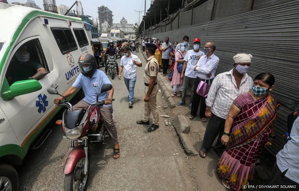 india zet leger in om te helpen bij bestrijding coronavirus1619500828