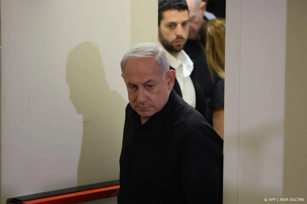 israel keurt staakt het vuren en gevangenenruil met hamas goed1700620137