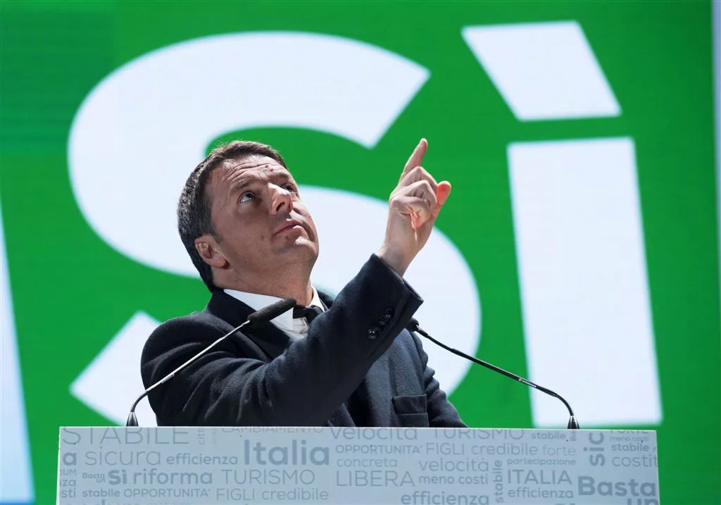 italiaanse premier treedt af na referendum1480897492