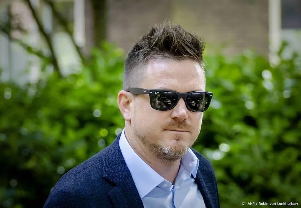 johnny de mol voorlopig nog niet terug bij hlf81658490502