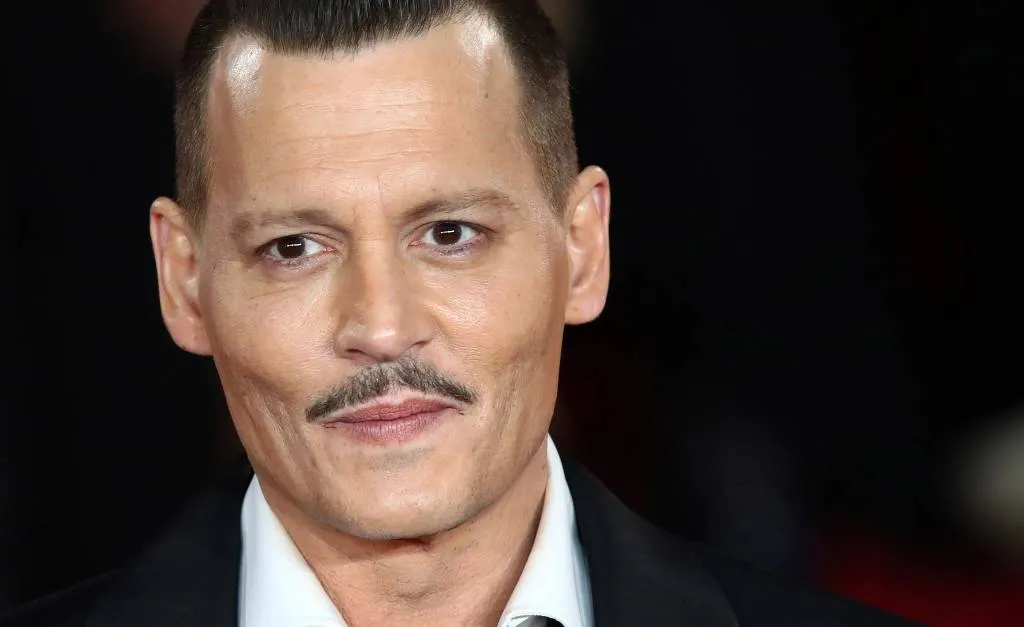 johnny depp aangeklaagd wegens geweld1531197376