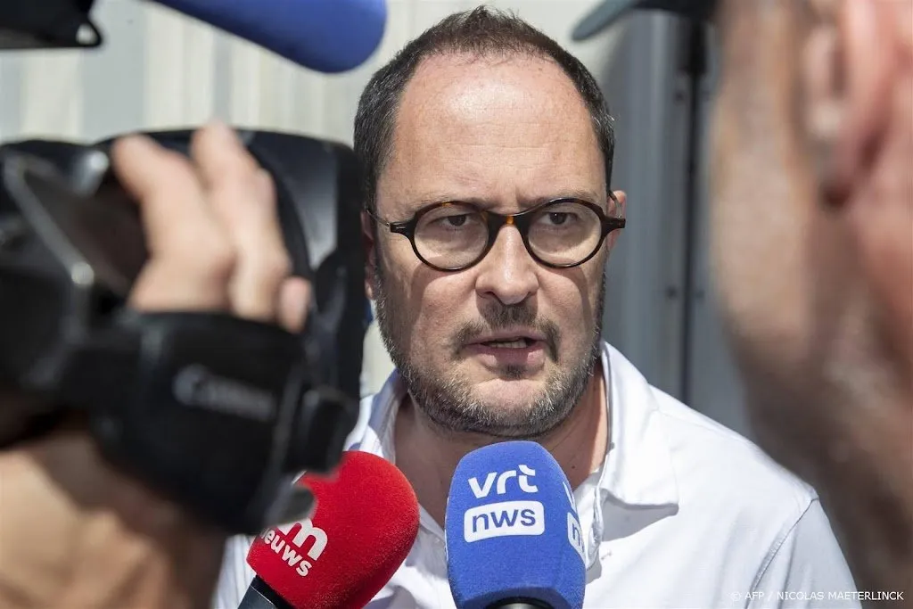 justitieminister belgie verder in knel na plassen over politieauto1693849052