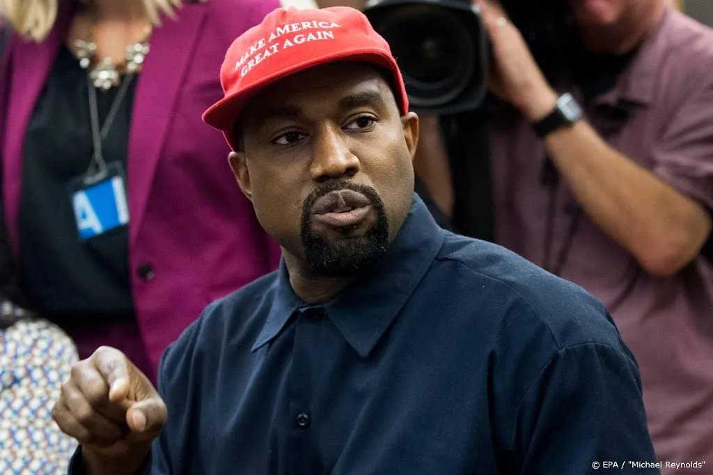 kanye west maakt bijbelse opera1574071204