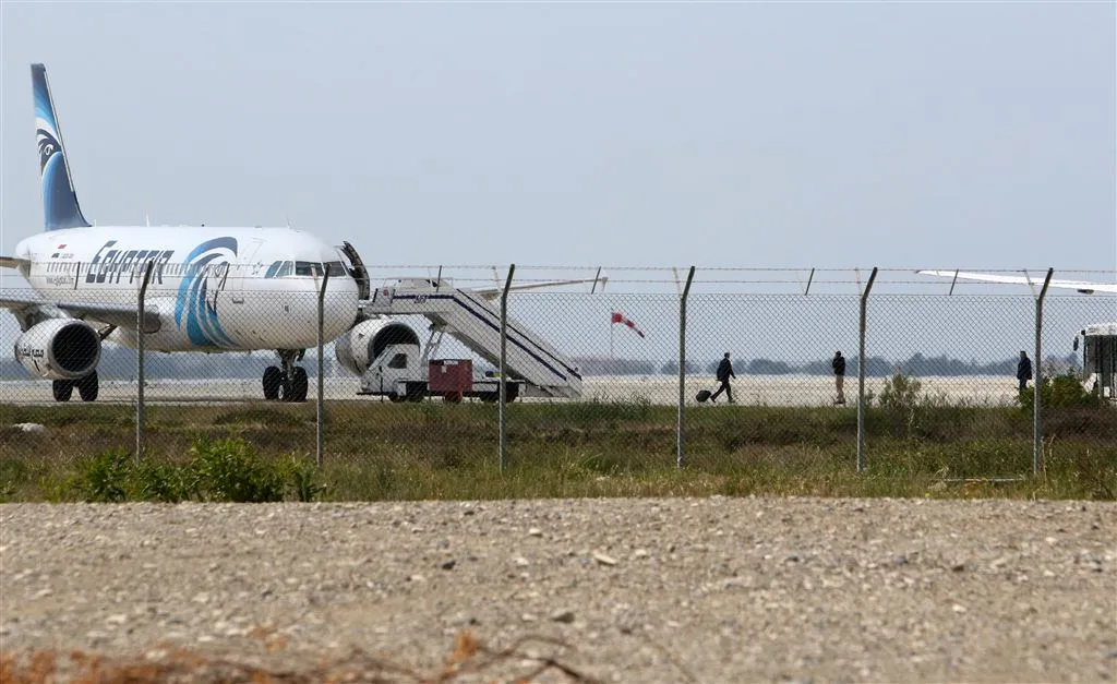 kaping larnaca voorbij gijzelaars ongedeerd1459253112