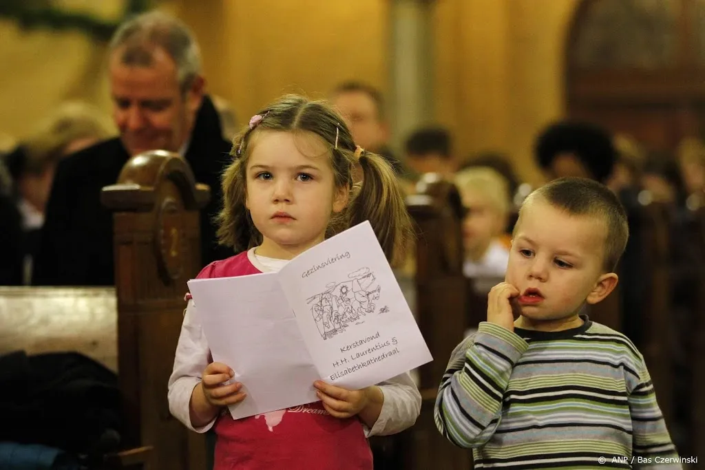 kerken houden kerstmissen online op een aantal na1608784815