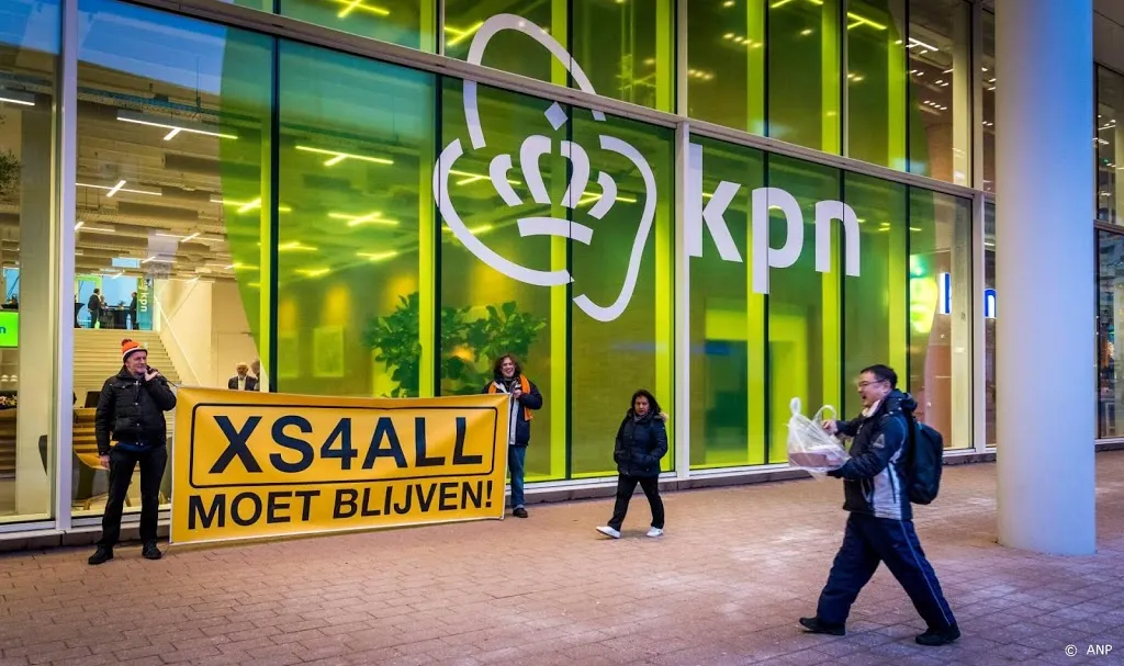 kpn gaat toch door met merk xs4all1579013285