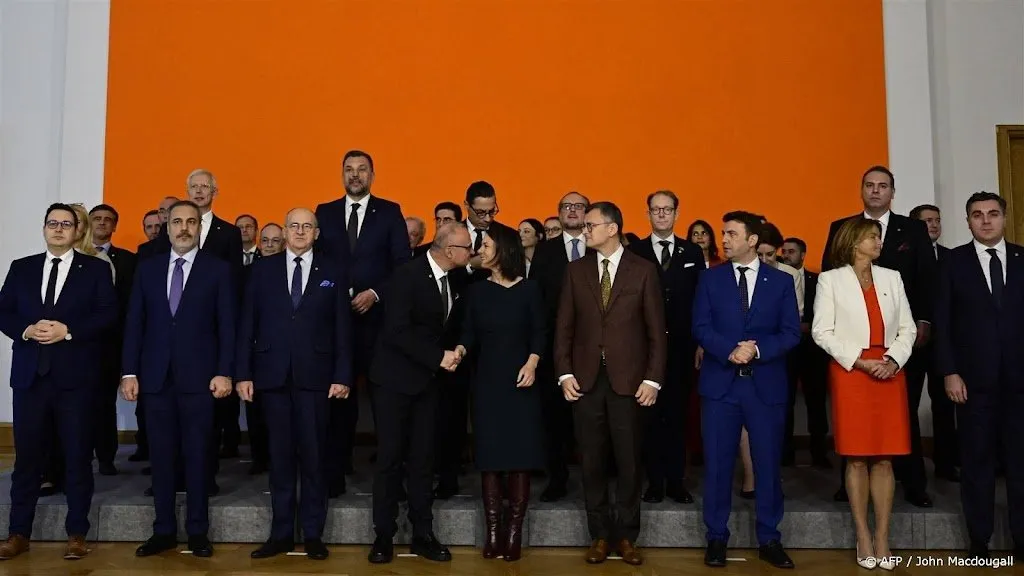 kroatische minister zegt sorry na ongemakkelijke kus op eu top1699101697