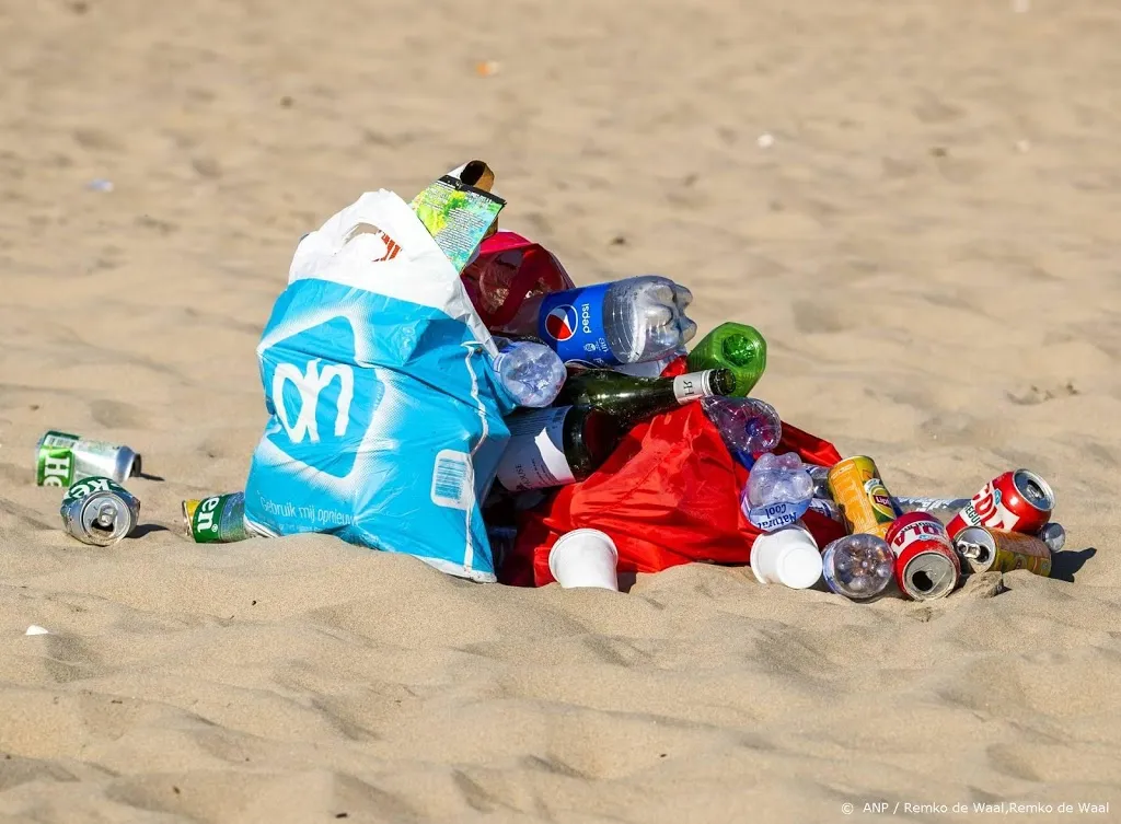 kwart minder strandafval bij noordzee dan 10 jaar geleden1613633055