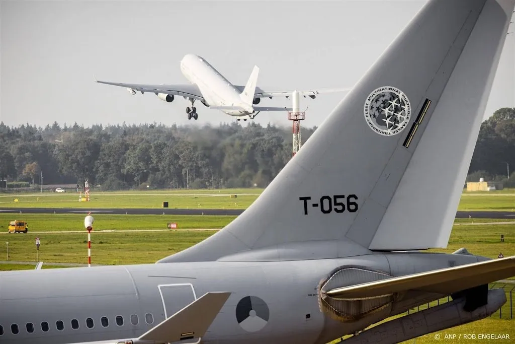 leerlingen hogeschool ede op repatrieringsvlucht defensie1697015775