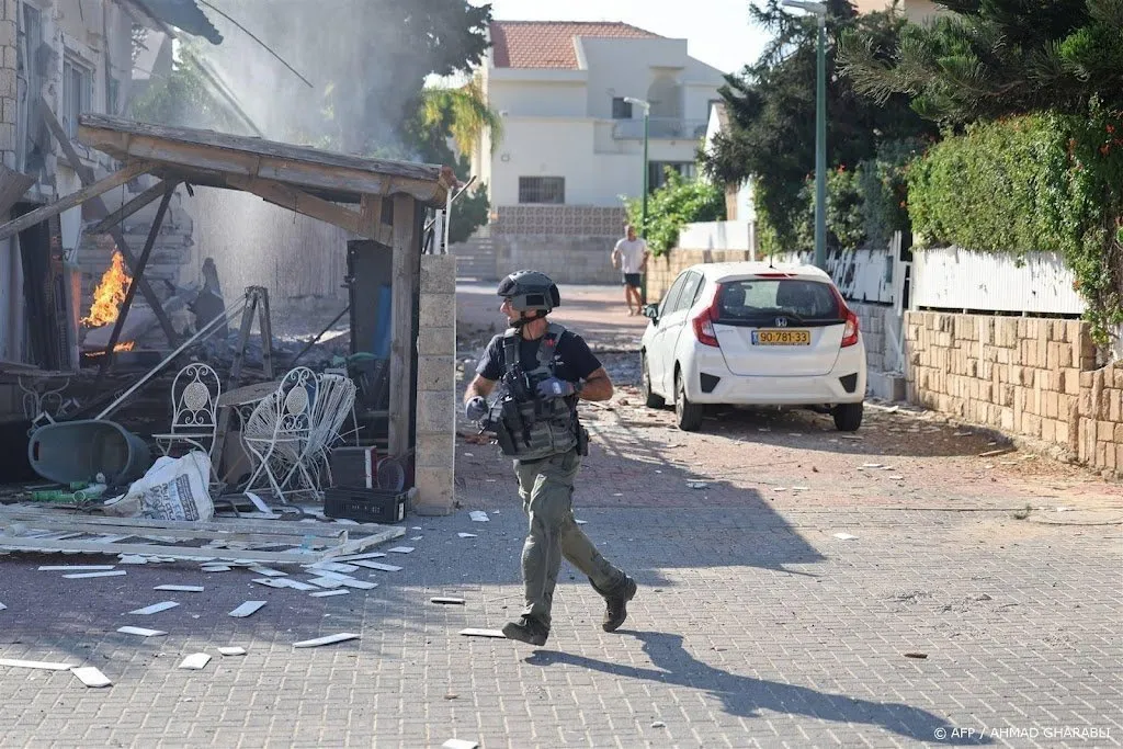 leger israel aanzienlijk aantal burgers gegijzeld door hamas1696735555
