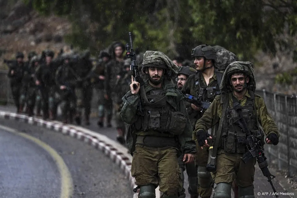leger israel zegt klaar te zijn voor strijd op meerdere fronten1697455499