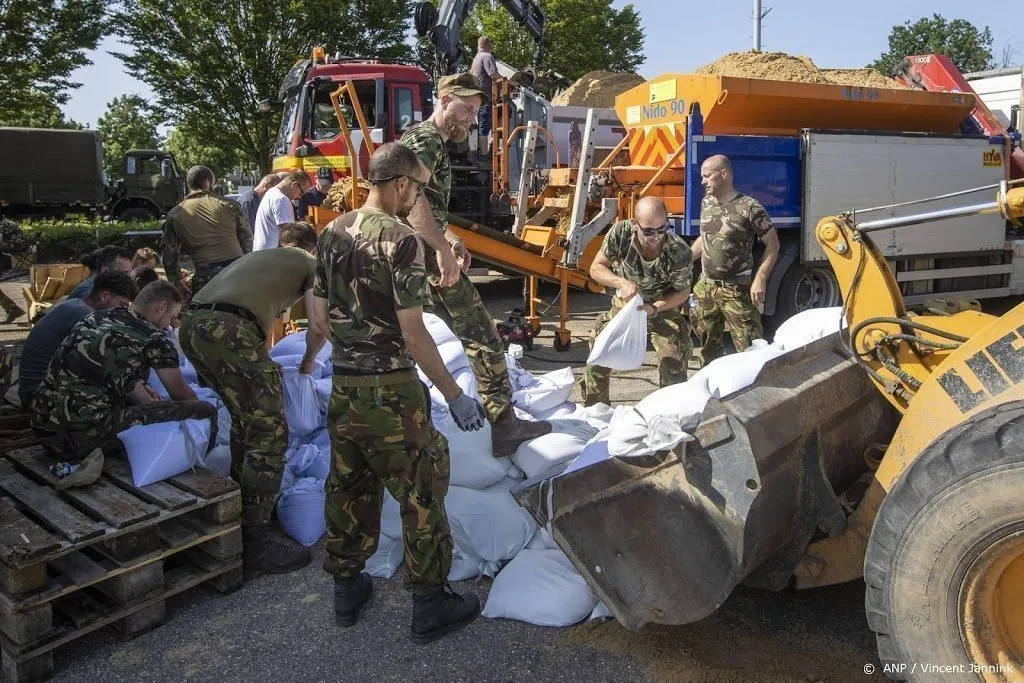 leger verplaatst zich naar het noorden van limburg1626609183