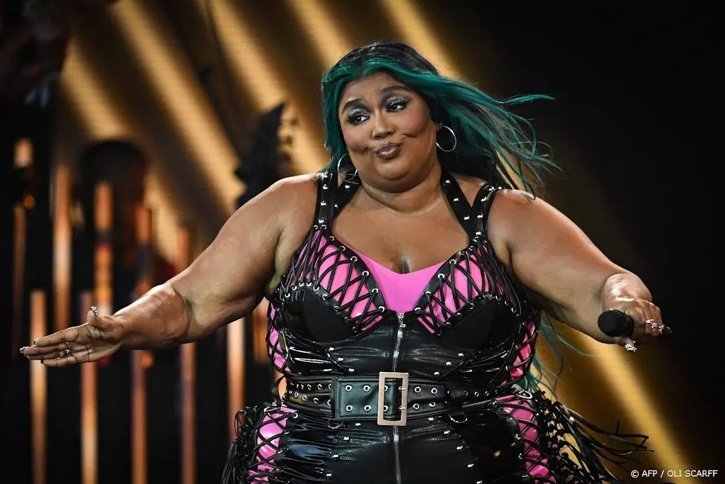 lizzo meer dan 150 000 instagramvolgers kwijt na beschuldigingen1691130776